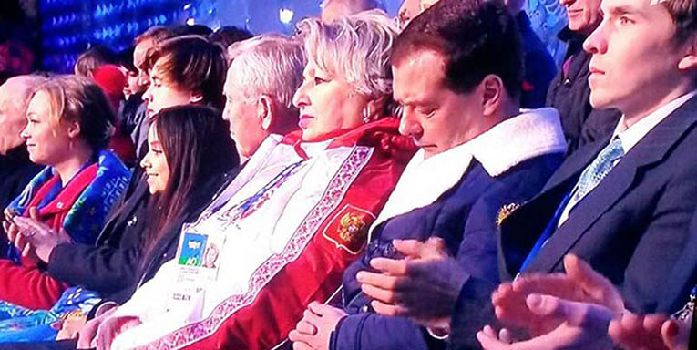Уснул на работе фото 10