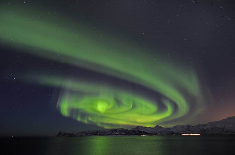 Спиральное Cеверное сияние фото 8