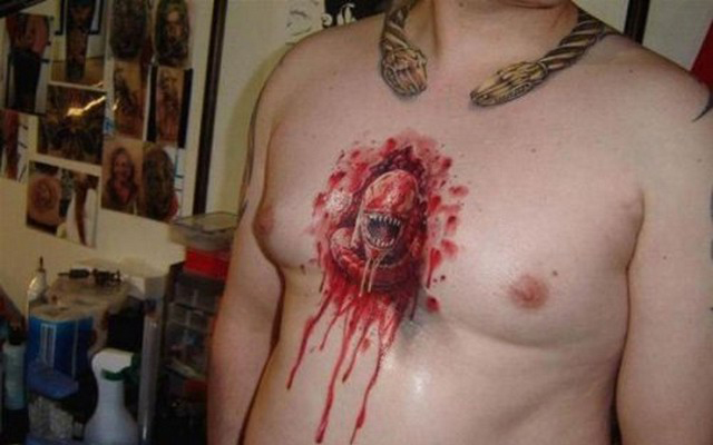 Страшные татуировки. Фото 31