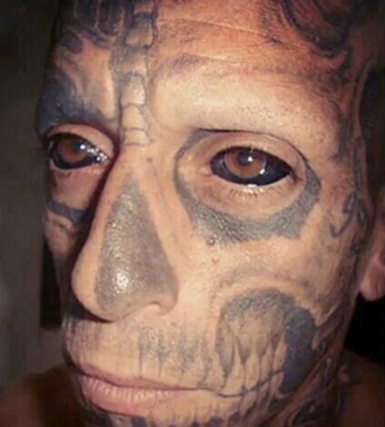 Страшные татуировки. Фото 44